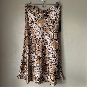 NWT Rachel Zoe snakeskin midi skirt - L